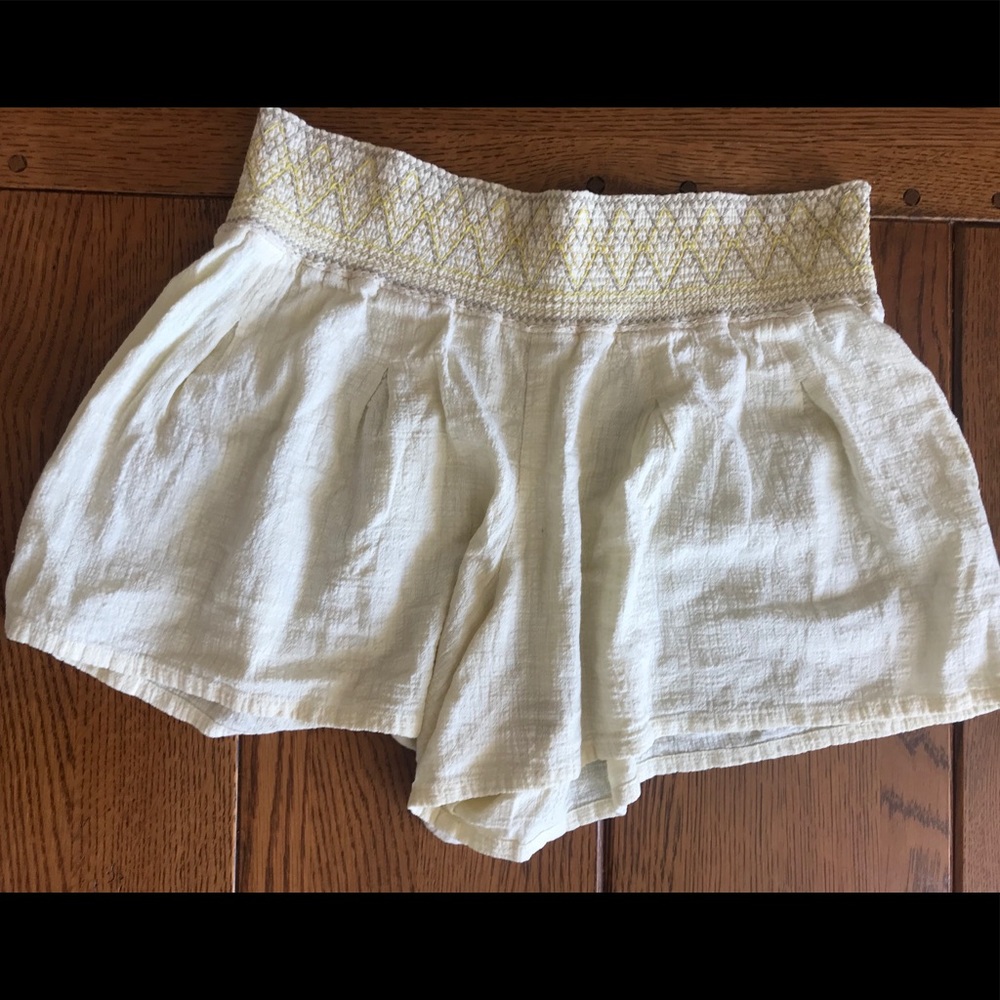 Free People Flowy Shorts. Size M.